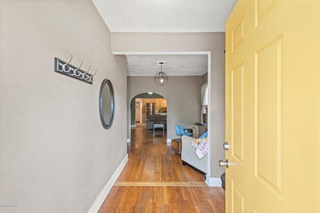 Foto principal - 809 Acosta Street