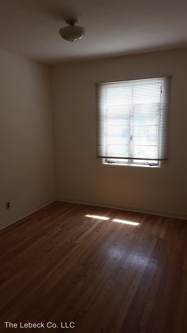 Foto del edificio - 1017-1023 Fruit Ave NW