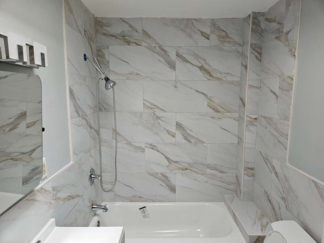 Shower - 5463 Arlington St
