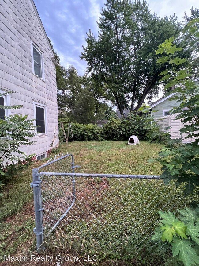 Foto del edificio - 3 br, 1 bath House - 5611 N 27th St