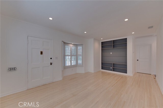 Foto del edificio - 1040 Havenhurst Dr