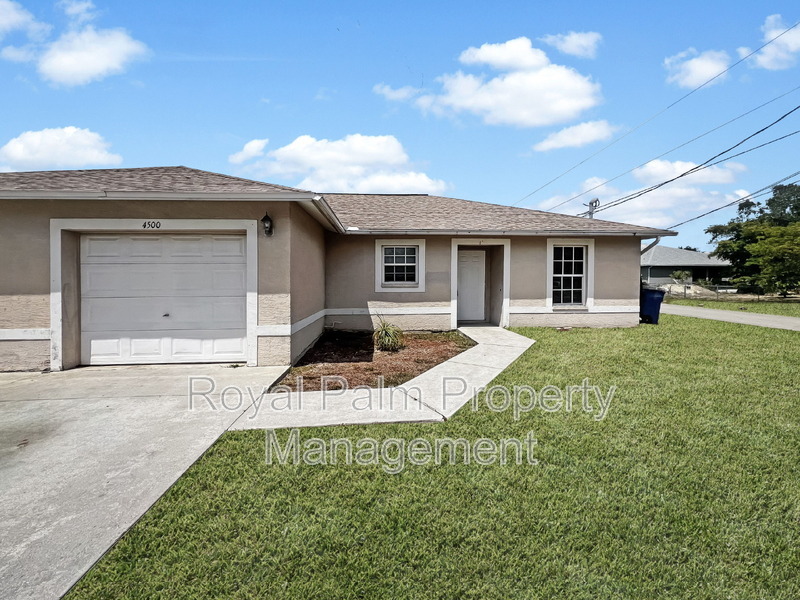Foto principal - 4500 28th St SW