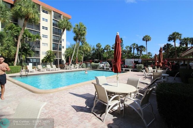 Foto del edificio - 2350 NE 14th Street Causeway