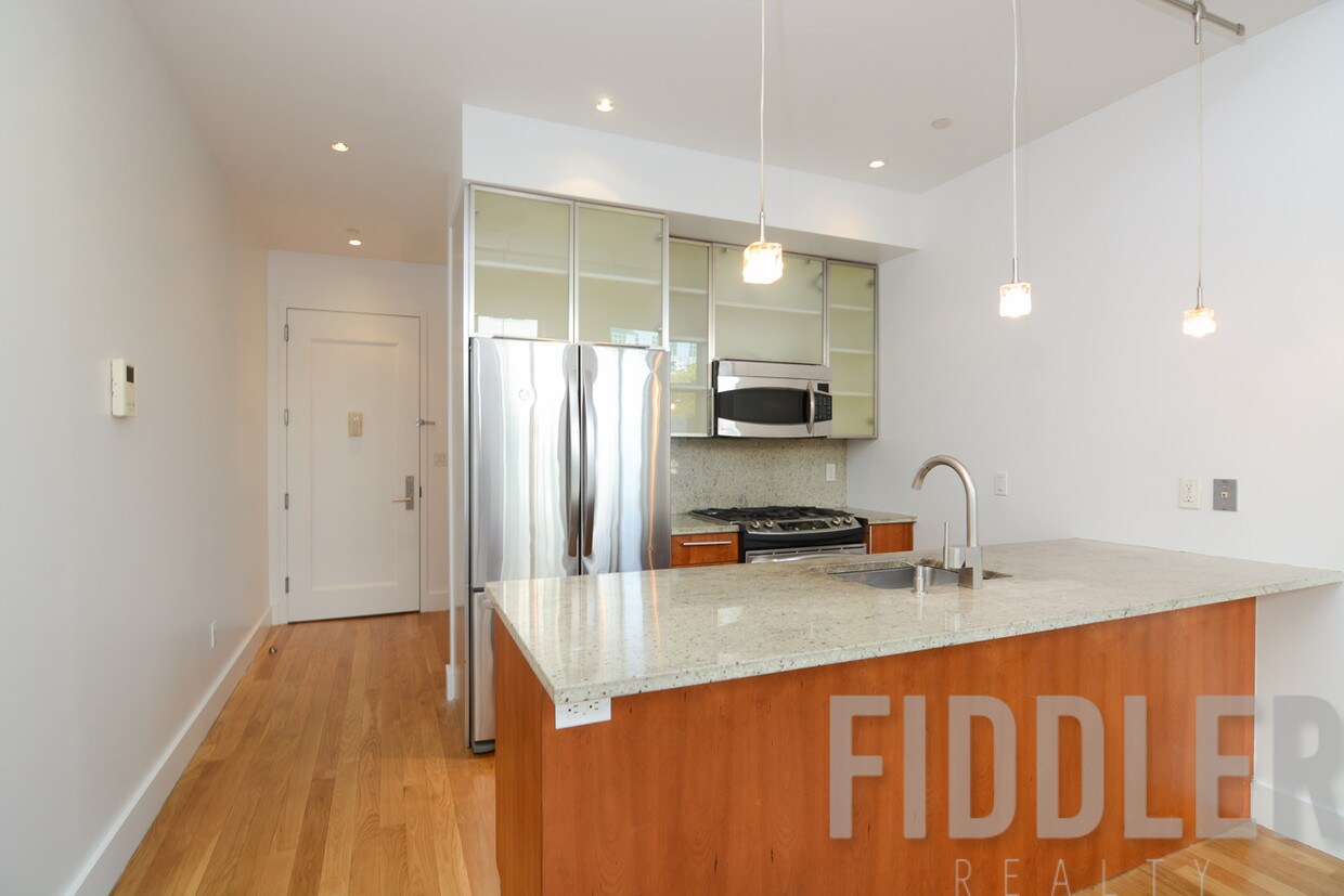 Foto principal - 140 Hope St