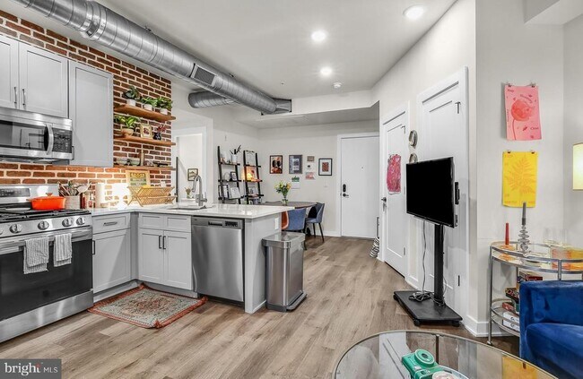 Foto del edificio - 2401 Frankford Ave