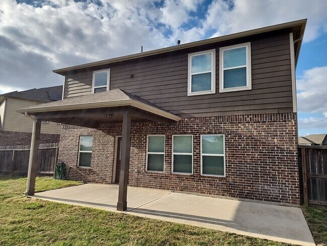 Foto del edificio - 23803 Cerrillos- Ask About our NO SECURITY...