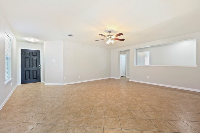 Foto del edificio - 18323 Fair Grange Ln