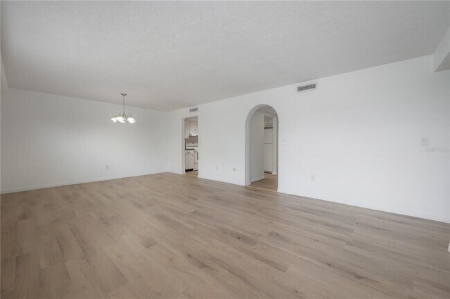 Building Photo - 4681 1st St NE