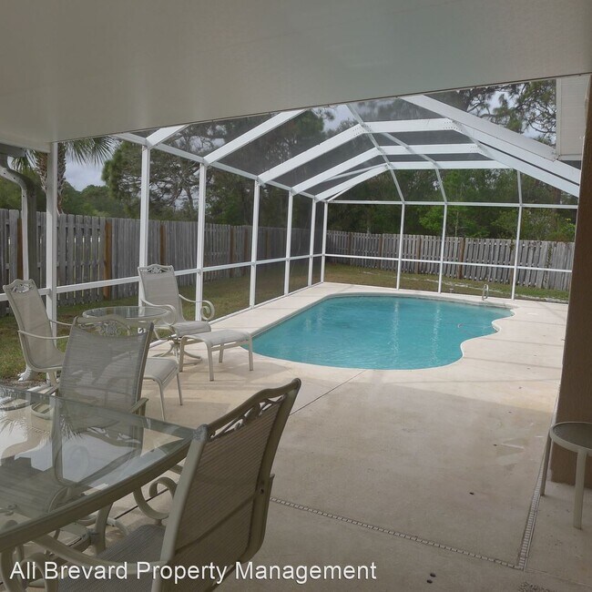 Building Photo - 3 br, 2 bath House - 916 Doria Way