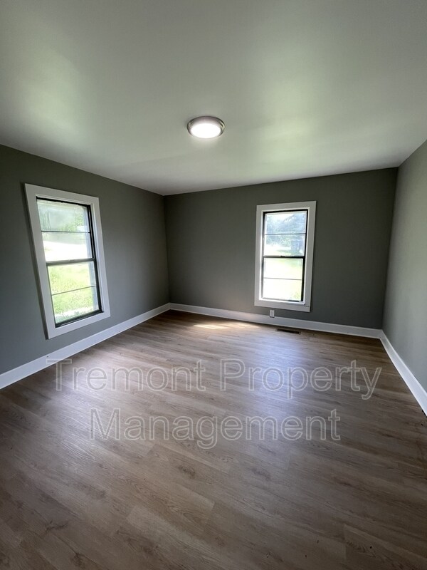 Building Photo - 2019 N Chamberlain Ave
