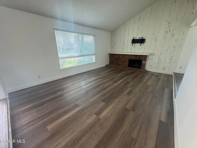 Foto del edificio - 2261 Birchfield St