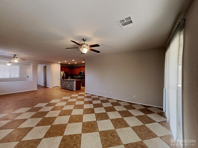 Foto del edificio - 104 Buck Ranch Ave