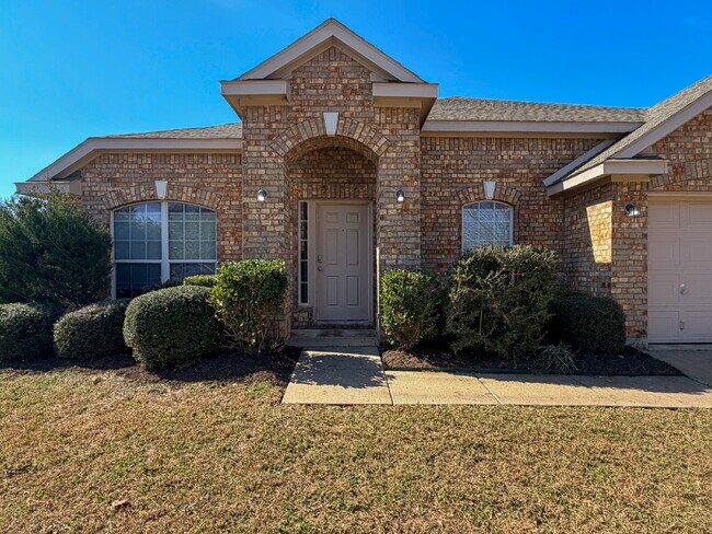 Foto del edificio - Charming 3-Bedroom, 2-Bath in Grand Prairie!