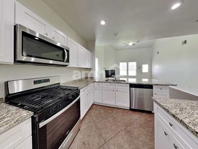 Building Photo - 6434 Tea Tree Dr