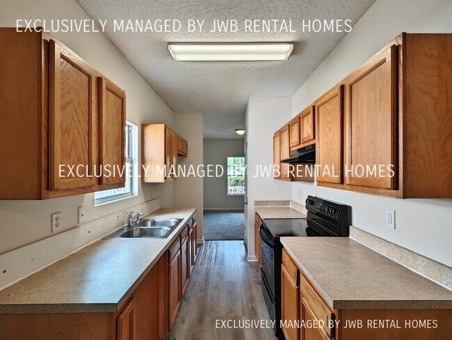 Building Photo - 8468 Jasper Ave