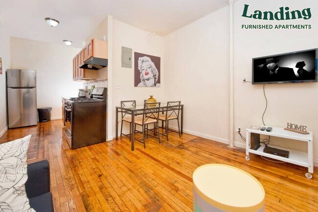 Foto del edificio - 122 E 102nd St
