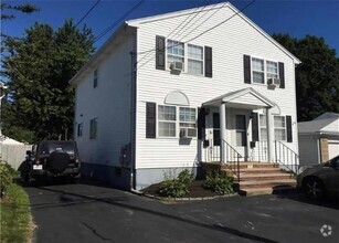 Building Photo - 26 Hazael St