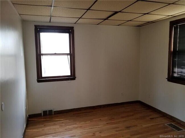Building Photo - 178 Faber Ave