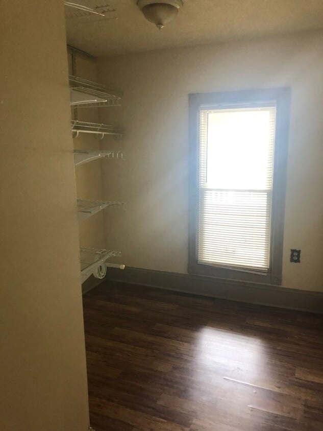 Foto principal - 356 Arch St