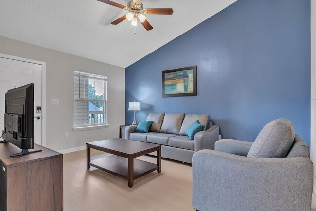Foto del edificio - 3507 Carlson Bay Ct