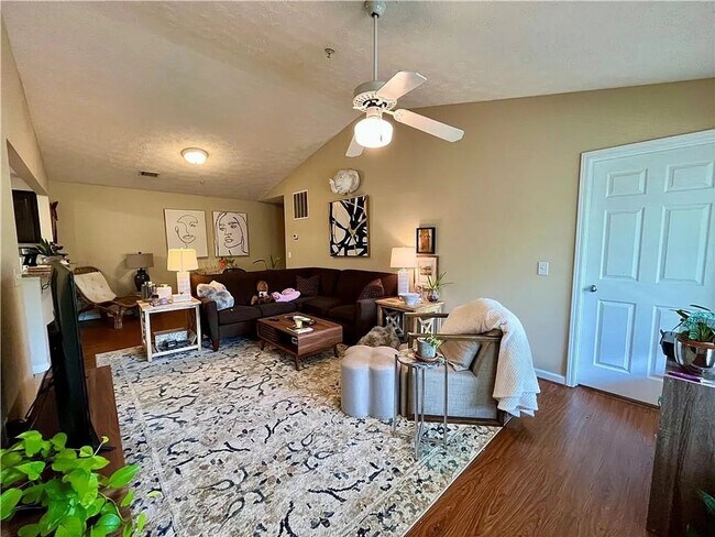 Foto del edificio - 3Bed/3Bath Southern Edge Condominiums!