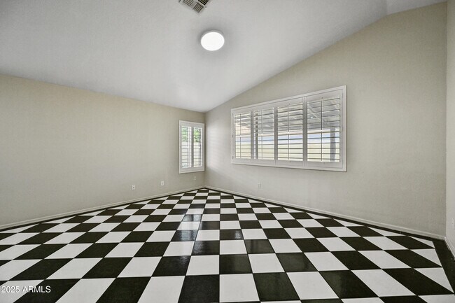 Foto del edificio - 5449 E Fairfield St