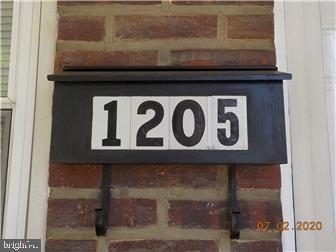 Building Photo - 1205 Beech St