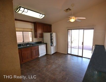 Foto del edificio - 11048 E Abilene Ave
