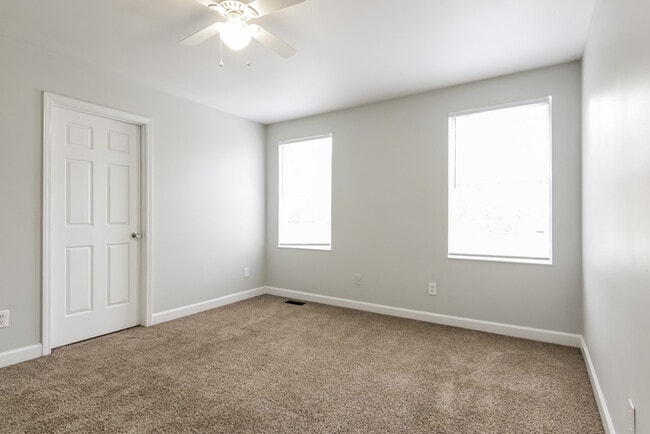 Building Photo - 505 Ferncliffe Rd