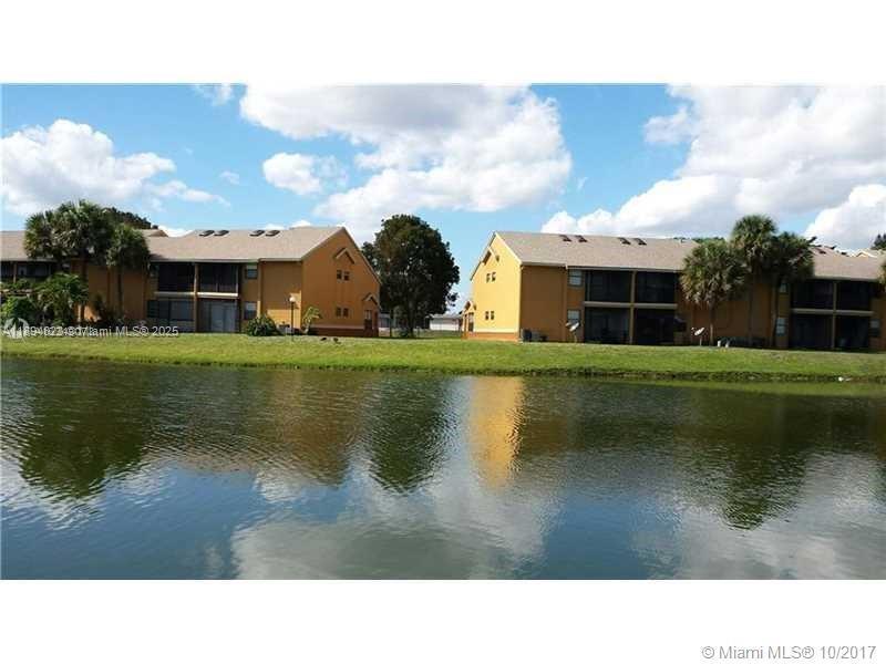 Foto principal - 2511 NW 56th Ave