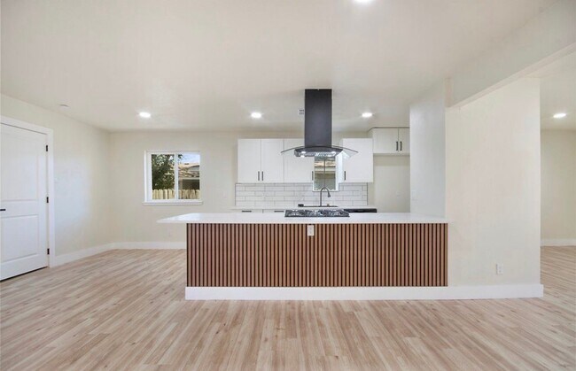 Foto del edificio - 1212 Willow Glen Dr
