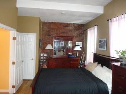 Building Photo - 166 F St