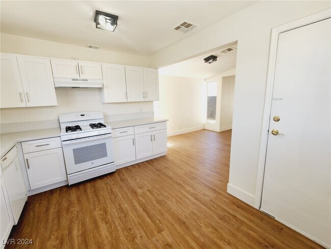 Building Photo - 6232 Espinosa Ave