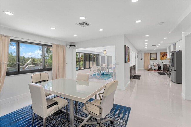 Foto del edificio - 1433 NW 8th St