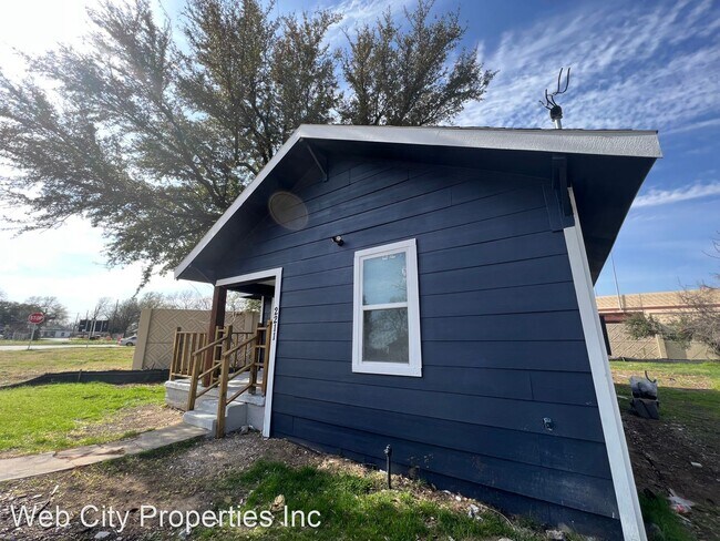 Foto del edificio - 3 br, 1 bath House - 2211 Hooper St.