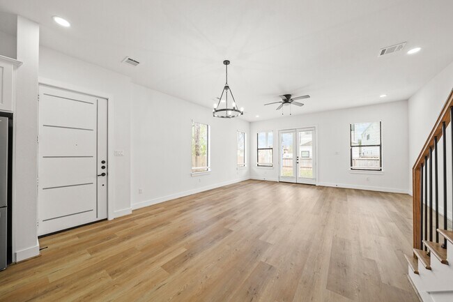 Foto del edificio - 3417 Tuam St