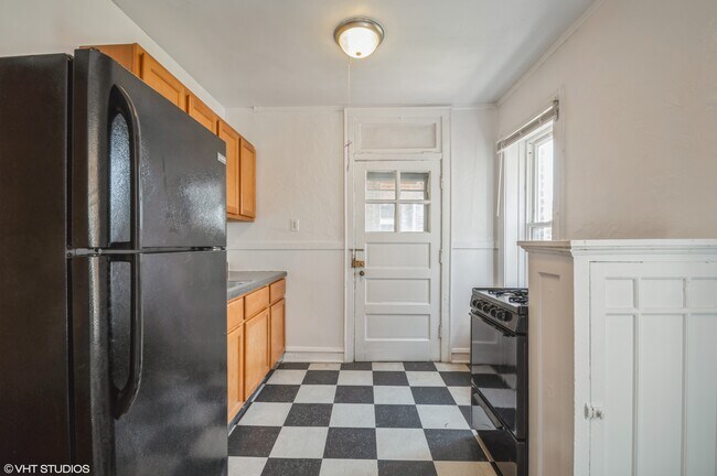Foto del edificio - Portage Park Studio w/ sep dining,ss, hard...