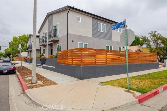 Foto del edificio - 5026 Cleon Ave