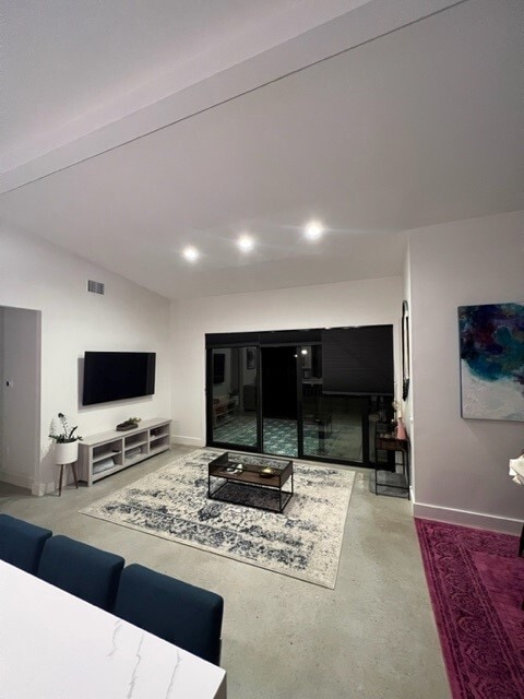 Sala de estar - 3003 Birdwood Cir