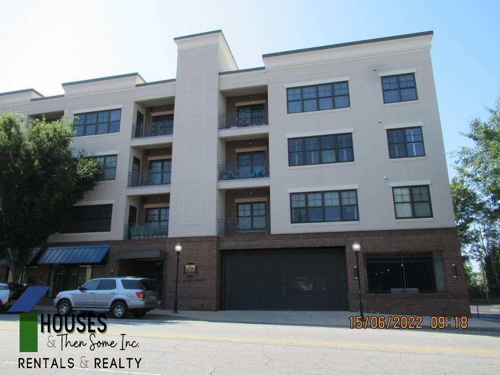 Primary Photo - 155 E Broad St. #302