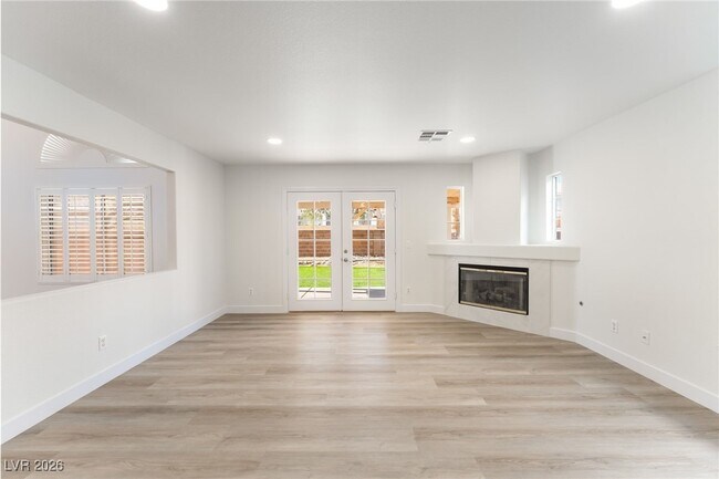 Building Photo - 1813 Navajo Lake Way