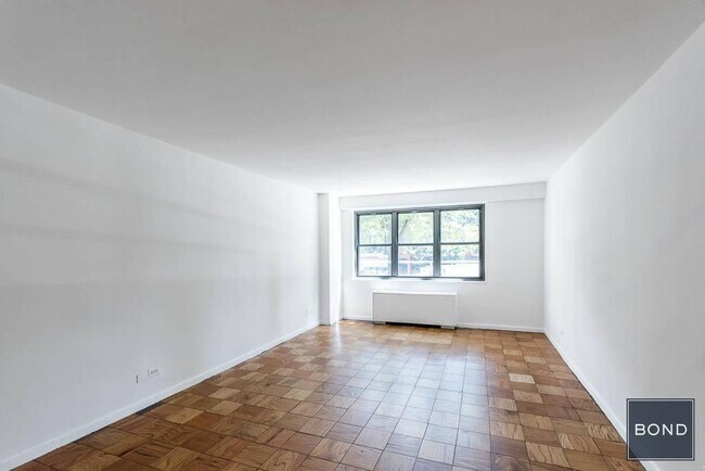 Foto del edificio - 145 E 16th St