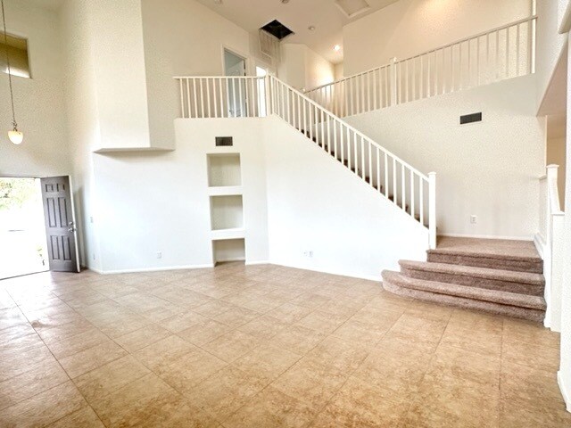 Building Photo - 8831 Palm Creek Ct