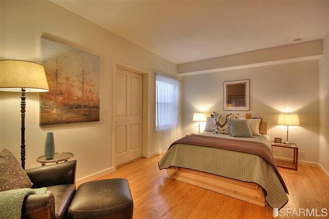 Quiet BR is at back. Door is to sm wood deck, part of back/exit stair. Potted plants thrive there! - 343 Union St