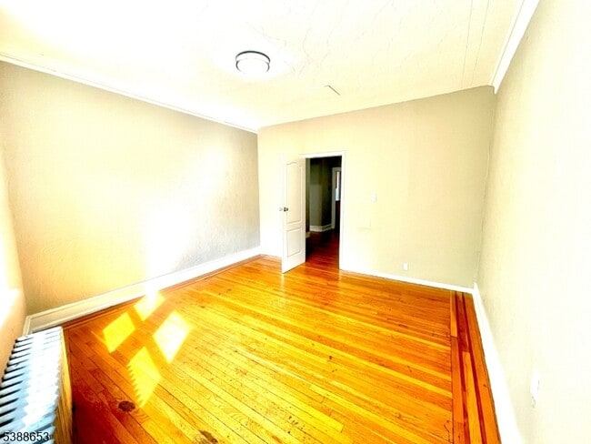 Building Photo - 17 Elwood Pl