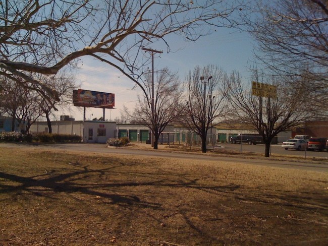 Foto del edificio - A & A mobile home park