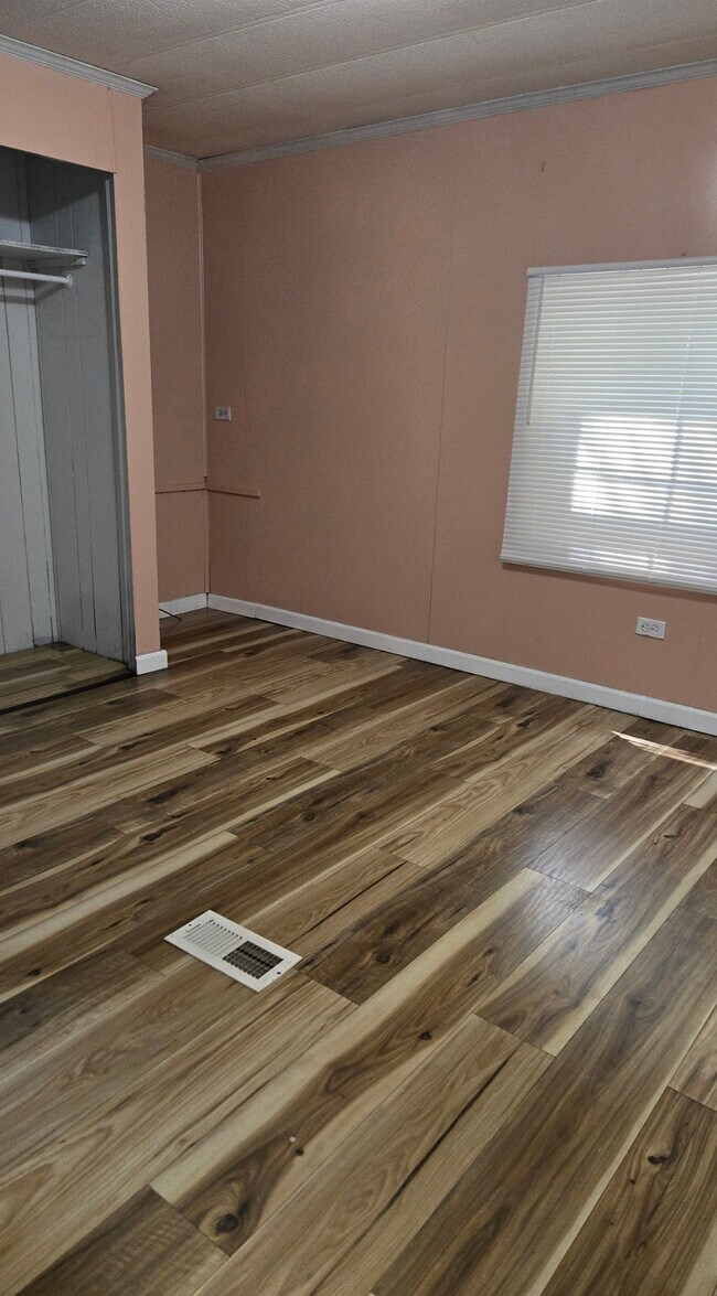 Foto del edificio - 2635 E Palmetto St