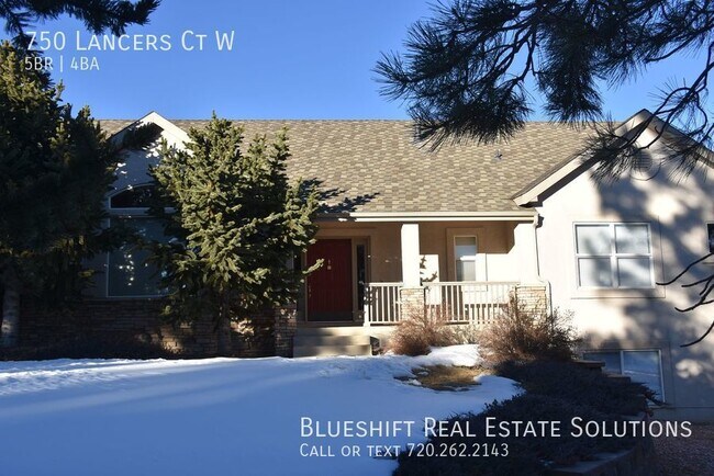 Building Photo - 5 bedroom, 3 1/2 bath ranch style home in ...