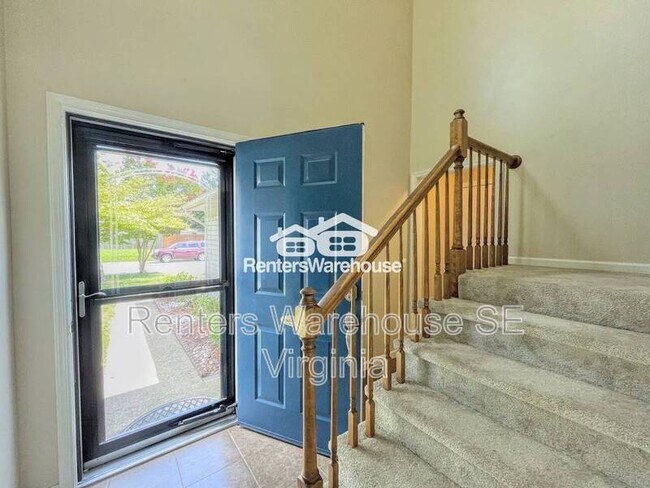 Building Photo - 5605 Shinfield Dr