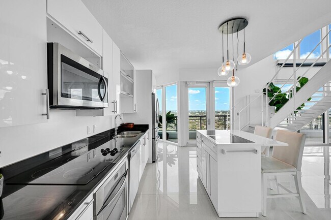 Foto del edificio - 60 SW 13th St